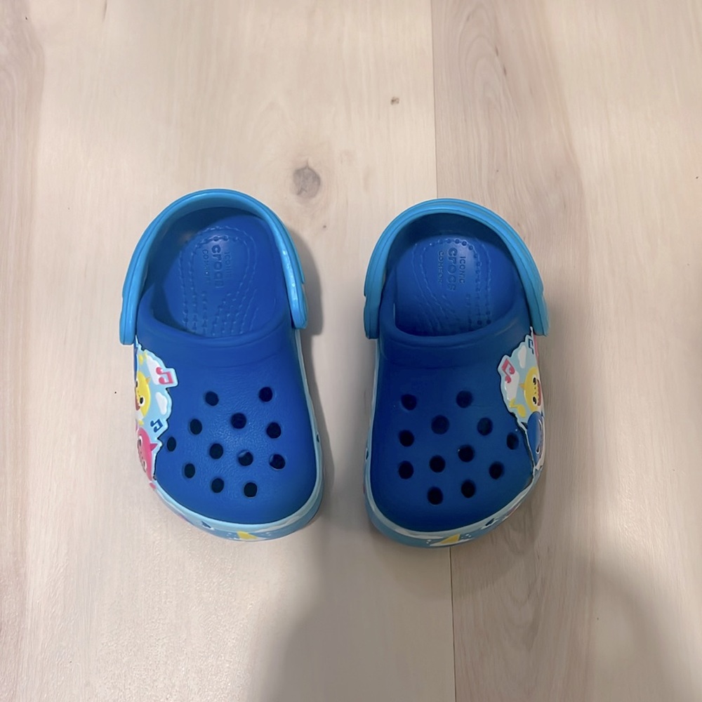 Baby Shark Crocs, size 4 infant/walker